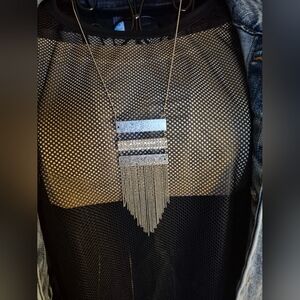 Silver Tone Pendant Necklace